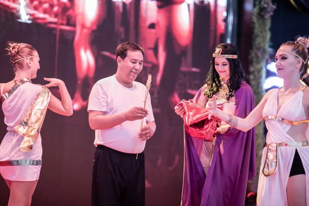 報告:我想去百威中國那個啤酒展覽館打卡品美酒佳肴|國潮范這么閃 - 第27張 - 會展活動策劃CCASY.COM 報告:我想去百威中國那個啤酒展覽館打卡品美酒佳肴|國潮范這么閃 - 第27張