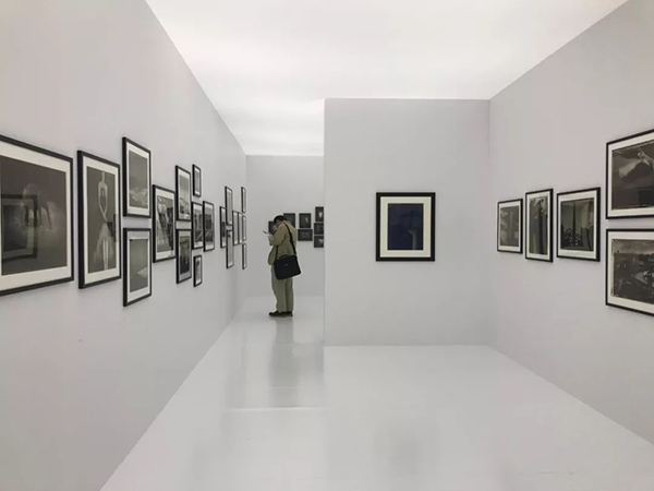 銀座的藝術(shù)畫廊上演的這些會(huì)展活動(dòng)真的極具特色 - 第6張 - 會(huì)展活動(dòng)策劃CCASY.COM 銀座的藝術(shù)畫廊上演的這些會(huì)展活動(dòng)真的極具特色 - 第6張