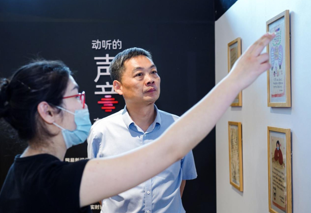 抗疫主題會展活動帶著溫暖人心的瞬間致敬英雄們 - 第14張 - 會展活動策劃CCASY.COM 抗疫主題會展活動帶著溫暖人心的瞬間致敬英雄們 - 第14張